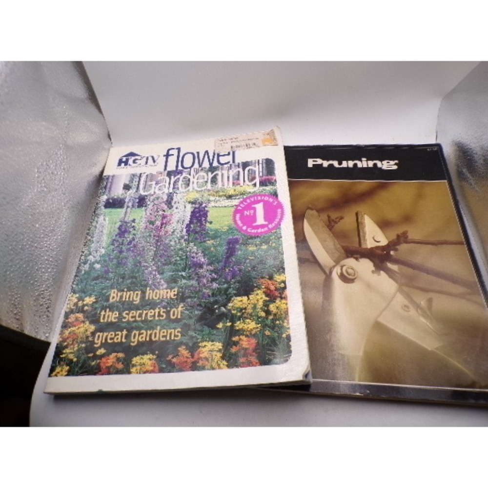 Vintage HGTV Flower Gardening and Pruning Softcover Books Lot of 2 Reference